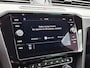 Volkswagen Passat Variant 1.6 TDI Highline Business R Automaat | Parkeersensoren | Apple CarPlay | Stoelverwarming