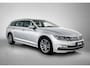 Volkswagen Passat Variant 1.6 TDI Highline Business R Automaat | Parkeersensoren | Apple CarPlay | Stoelverwarming