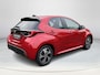 Toyota Yaris 1.5 Hybrid 115 Dynamic | Emotional Red | Comfort Pack | Nieuw uit voorraad leverbaar |
