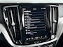 Volvo V60 B4 Aut. Plus Dark | Parkeercamera | Stoel- en stuurverwarming | Trekhaak
