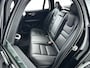 Volvo V60 B4 Aut. Plus Dark | Parkeercamera | Stoel- en stuurverwarming | Trekhaak