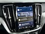 Volvo V60 B4 Aut. Plus Dark | Parkeercamera | Stoel- en stuurverwarming | Trekhaak