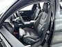 Volvo V60 B4 Aut. Plus Dark | Parkeercamera | Stoel- en stuurverwarming | Trekhaak