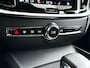 Volvo V60 B4 Aut. Plus Dark | Parkeercamera | Stoel- en stuurverwarming | Trekhaak