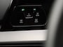 Volkswagen Golf R-Line 1.5 eTSI 150 PK DSG | LED | Panoramadak | Achteruitrijcamera | Navigatie Via Smartphone | Stoel & Stuurwielverwarming |