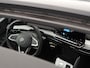 Volkswagen Golf R-Line 1.5 eTSI 150 PK DSG | LED | Panoramadak | Achteruitrijcamera | Navigatie Via Smartphone | Stoel & Stuurwielverwarming |