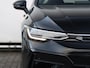 Volkswagen Golf R-Line 1.5 eTSI 150 PK DSG | LED | Panoramadak | Achteruitrijcamera | Navigatie Via Smartphone | Stoel & Stuurwielverwarming |