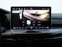 Volkswagen Golf R-Line 1.5 eTSI 150 PK DSG | LED | Panoramadak | Achteruitrijcamera | Navigatie Via Smartphone | Stoel & Stuurwielverwarming |