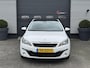 Peugeot 308 SW 1.2 PureTech Blue Lion | Panoramadak | Navigatie | 18 Inch Lichtmetalen Velgen | DAB | Privacy Glass |