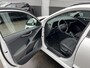Kia Niro EV DynamicPlusLine 64.8 kWh Schuif/kanteldak, Navigatie, Dodehoekdetectie, Lederen bekleding, Stoel- & Stuurwielverwarming, Parkeersensoren voor & achter, BTW-auto, Elektrische achterklep