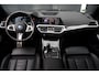 BMW 3-Serie Touring 330e M Sport Shadow HUD LASERLED PANODAK TREKHAAK CARBON Gratis onderhoud T/M 2027
