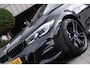 BMW 3-Serie Touring 330e M Sport Shadow HUD LASERLED PANODAK TREKHAAK CARBON Gratis onderhoud T/M 2027