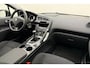 Peugeot 3008 1.6 THP Style 156pk | Climate Control | Navigatie | Trekhaak | Panoramadak | Cruise Control | Dealeronderhouden | Lichtmetalen Velgen