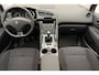 Peugeot 3008 1.6 THP Style 156pk | Climate Control | Navigatie | Trekhaak | Panoramadak | Cruise Control | Dealeronderhouden | Lichtmetalen Velgen