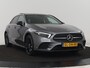 Mercedes-Benz A-klasse 250e AMG Night | Panoramadak | Adaptive cruise | Leder | Stoelventilatie | Carplay | Head-Up | Keyless | Memory | Burmester | Camera | Sfeerverlichting | Stoelverwarming | PHEV | Plug In