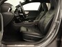 Mercedes-Benz A-klasse 250e AMG Night | Panoramadak | Adaptive cruise | Leder | Stoelventilatie | Carplay | Head-Up | Keyless | Memory | Burmester | Camera | Sfeerverlichting | Stoelverwarming | PHEV | Plug In