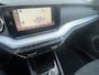 Skoda Octavia Combi 1.5 TSI 150 pk First Edition Navigatie Keyless Carplay Stoelverwarming ACC Dab Led Matrix Parkeersensoren v+a 18 Inch Velgen Getint Glas NL Auto