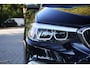 BMW 5-Serie M550i xDrive Executive M-Sport | Merina leder | 20" | Driving Assistent Plus | Comfort stoel met geheugen |  Real-Time Traffic information, Zonnerolgordijnen achter, Stoelverwarming voor en achter, etc.