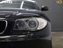 BMW 1-Serie Cabrio 118i High Executive trekhaak | Stoelverwarming | Parkeersensoren