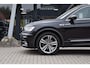 Volkswagen Tiguan 1.5 TSI ACT R-Line | LEDER | PANO | CAMERA | VIRTUAL COCKPIT | NAP | STOELVERWARMING