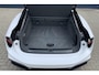 Lotus Emeya Base | Intelligent Panoramadak | KEF Audio | 21" velgen | Head-up display | Privacy glas