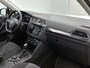 Volkswagen Tiguan 1.4 TSI 4Motion Highline 150 PK | R-Line exterieur | Automaat | Navigatie | Panoramadak | Trekhaak | Parkeersensoren | Stoelverwarming | Climate Control | Keyless | Digital Cockpit | LED Plus | Adaptive Cruise Control | Apple Carplay | Android Auto | Velours bekleding |