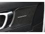 Volvo EX40 Single Motor Extended Range Ultra 82 kWh | Verwarmbare voorstoelen | Verwarmbaar stuurwiel | Panoramadak | Premium audio by Harman Kardon | Rondom zichtcamera | 19 inch Lichtmetalen velgen | Semi elektrische trekhaak