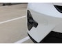 Volvo EX40 Single Motor Extended Range Ultra 82 kWh | Verwarmbare voorstoelen | Verwarmbaar stuurwiel | Panoramadak | Premium audio by Harman Kardon | Rondom zichtcamera | 19 inch Lichtmetalen velgen | Semi elektrische trekhaak