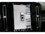 Volvo EX40 Single Motor Extended Range Ultra 82 kWh | Verwarmbare voorstoelen | Verwarmbaar stuurwiel | Panoramadak | Premium audio by Harman Kardon | Rondom zichtcamera | 19 inch Lichtmetalen velgen | Semi elektrische trekhaak