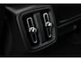 Volvo EX40 Single Motor Extended Range Ultra 82 kWh | Verwarmbare voorstoelen | Verwarmbaar stuurwiel | Panoramadak | Premium audio by Harman Kardon | Rondom zichtcamera | 19 inch Lichtmetalen velgen | Semi elektrische trekhaak