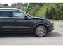 Porsche Cayenne 3.0 E-Hybrid | Pano | Sport Chrono | Lucht vering | Org NL |