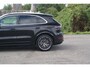 Porsche Cayenne 3.0 E-Hybrid | Pano | Sport Chrono | Lucht vering | Org NL |
