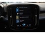 Volvo XC40 T4 Plug-in hybrid Plus Dark Automaat 210PK| 1800kg Trekgewicht | Adaptive Cruise & Pilot Assist | Navigatie |Volvo On Call |Stoel & Stuurverwarming| Harman & kardon Audio| Parkeer Camera | Elek Verstelbare Voorstoelen incl Mem.|