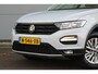 Volkswagen T-Roc 1.5 TSI Style Adaptive Cruise C. | CarPlay | Park Assist V&A | DAB+ | Airco | Bleutooth Draadloos tel lader | Adaptive Cruise C. | CarPlay | Park Assist V&A | DAB+ | Airco | Bleutooth Draadloos tel lader |