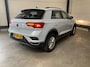 Volkswagen T-Roc 1.5 TSI Style Adaptive Cruise C. | CarPlay | Park Assist V&A | DAB+ | Airco | Bleutooth Draadloos tel lader | Adaptive Cruise C. | CarPlay | Park Assist V&A | DAB+ | Airco | Bleutooth Draadloos tel lader |