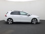 Volkswagen Golf 1.4eHybrid 180kW/245PK GTE · Panoramadak · Parkeersensoren · Stoel- & stuurverwarming