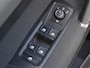 Volkswagen Touran 1.4 TSI Comfortline Business | Trekhaak | Camera | Carplay & Android Auto | Stoelverwarming | Navigatie | Adaptive Cruise |
