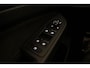 Volkswagen Golf 1.5 eTSI R-Line Edition 150pk DSG Automaat, Panoramadak, LED matrix koplampen, Harman Kardon sound, Stoelverwarming, Adaptive cruise control, Navigatie, App connect, Stoelverwarming, Side assist