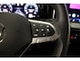 Volkswagen Golf 1.5 eTSI R-Line Edition 150pk DSG Automaat, Panoramadak, LED matrix koplampen, Harman Kardon sound, Stoelverwarming, Adaptive cruise control, Navigatie, App connect, Stoelverwarming, Side assist