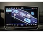 Volkswagen Golf 1.5 eTSI R-Line Edition 150pk DSG Automaat, Panoramadak, LED matrix koplampen, Harman Kardon sound, Stoelverwarming, Adaptive cruise control, Navigatie, App connect, Stoelverwarming, Side assist