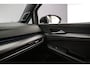 Volkswagen Golf 1.5 eTSI R-Line Edition 150pk DSG Automaat, Panoramadak, LED matrix koplampen, Harman Kardon sound, Stoelverwarming, Adaptive cruise control, Navigatie, App connect, Stoelverwarming, Side assist