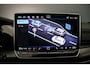 Volkswagen Golf R-Line Edition 1.5 eTSI 150pk DSG Automaat Panoramadak, Harman Kardon audio, LED matrix koplampen, Adaptive cruise control