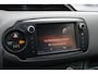Toyota Yaris 1.3 VVT-i Aspiration |stoelverwarming| Bluetooth | LM velgen |