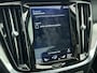 Volvo S60 2.0 T6 AWD Twin Engine R-Design / Navi / Cruise-adap / Harman Kardon / Lederen Int / Panorama schuifdak / Carplay  / Apk 04-2026