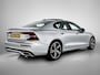 Volvo S60 2.0 T6 AWD Twin Engine R-Design / Navi / Cruise-adap / Harman Kardon / Lederen Int / Panorama schuifdak / Carplay  / Apk 04-2026