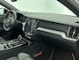 Volvo S60 2.0 T6 AWD Twin Engine R-Design / Navi / Cruise-adap / Harman Kardon / Lederen Int / Panorama schuifdak / Carplay  / Apk 04-2026