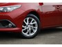 Toyota Auris 1.2T Dynamic | trekhaak| LM velgen | Bluetooth | achteruitrijcamera