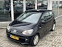 Volkswagen Up! 1.0 high up! 75PK AIRCO+NAVI+LMV INRUILKOOPJE