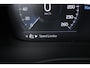 Volvo XC40 1.5 T3 Momentum | Lichtmetalen Velgen 18" | Rijstrooksensor Met Correctie | Uitwijk Assistent | Apple Carplay | Electronic Climate Controle | Voorstoelen Verwarmend | DAB Ontvanger | Sensus Connect Met High Performance Audio | Achteruitrijcamera | Achterbank Elektrisch Neerklapbaar |
