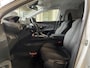 Peugeot 3008 1.2 PureTech Blue Lease Executive Automaat, Navigatie, PDC